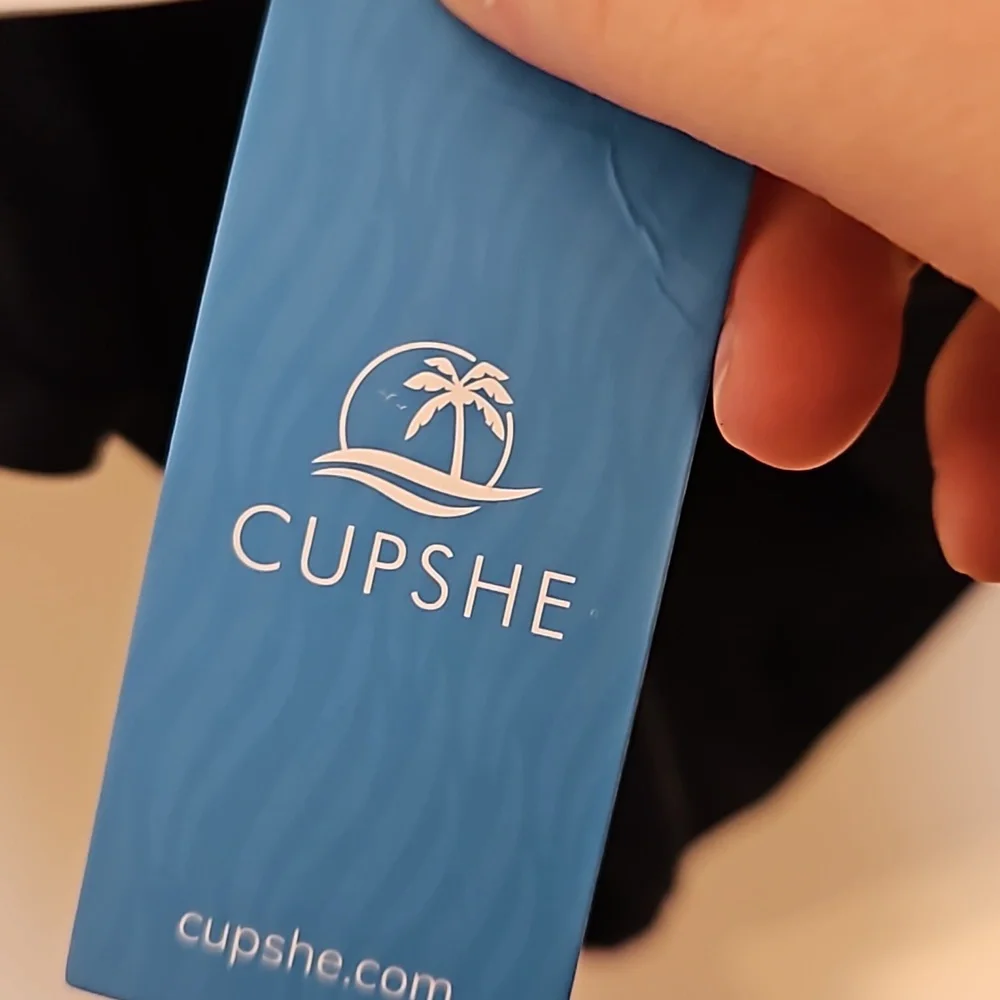 Cupshe Floral And Navy Halter Top  one Piece Swimsuit. NWT - Picture 3 of 6